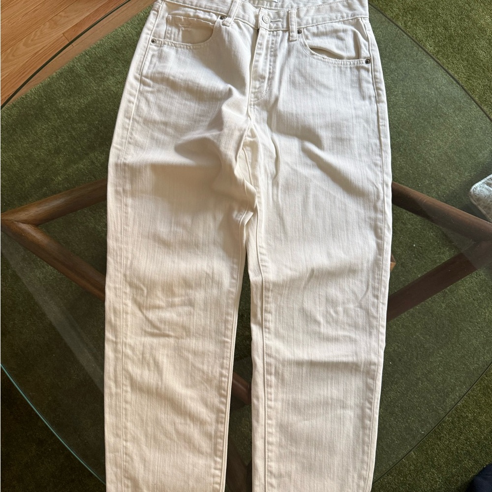 Uniqlo Women's Straight Leg Jeans in Cream
